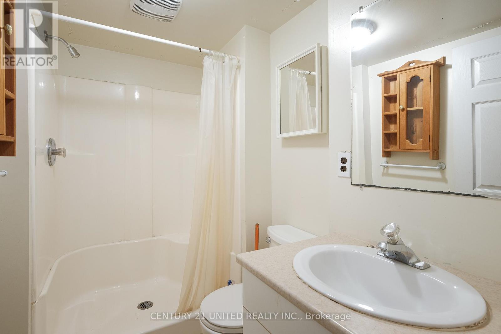 641 Bellaire Street, Peterborough South (West), Ontario  K9J 3Y5 - Photo 26 - X12274131