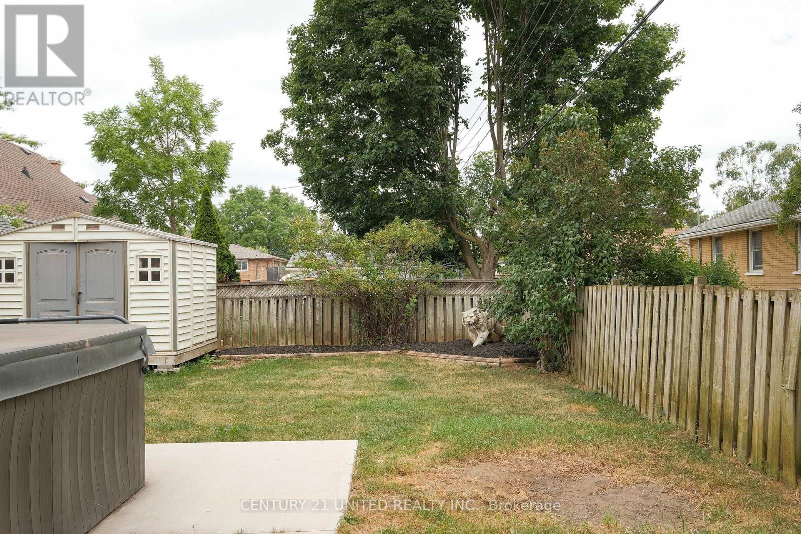 641 Bellaire Street, Peterborough South (West), Ontario  K9J 3Y5 - Photo 37 - X12274131
