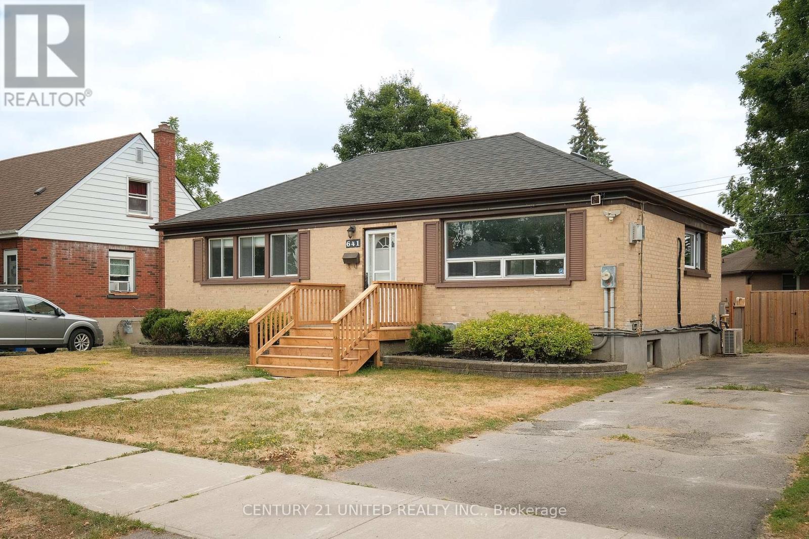 641 Bellaire Street, Peterborough South (West), Ontario  K9J 3Y5 - Photo 39 - X12274131
