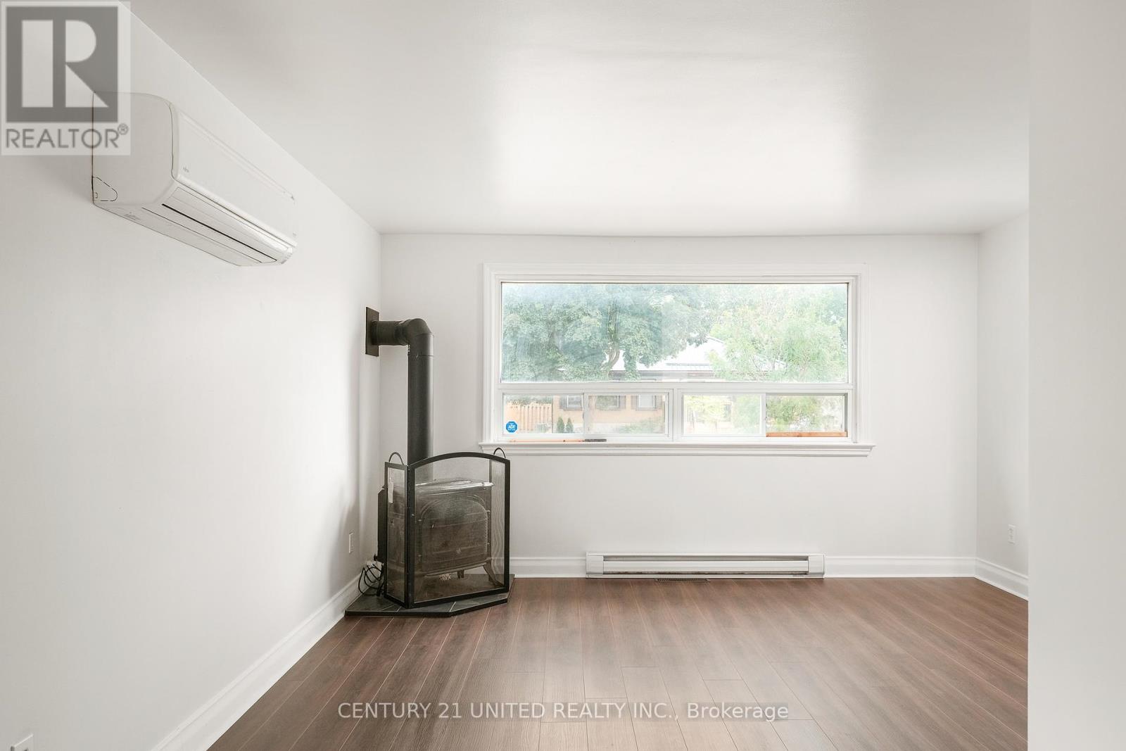 641 Bellaire Street, Peterborough South (West), Ontario  K9J 3Y5 - Photo 6 - X12274131