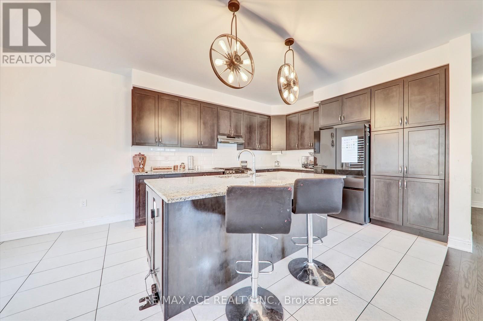 63 Wamsley Crescent, Clarington (Newcastle), Ontario  L1B 0W1 - Photo 14 - E12274191