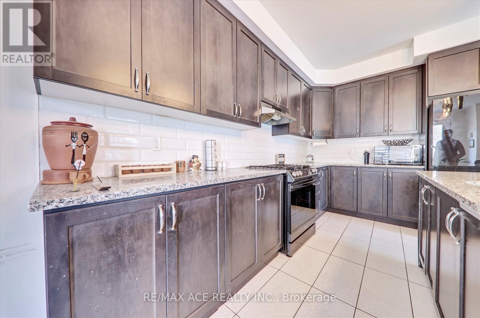 63 Wamsley Crescent, Clarington (Newcastle), Ontario  L1B 0W1 - Photo 15 - E12274191