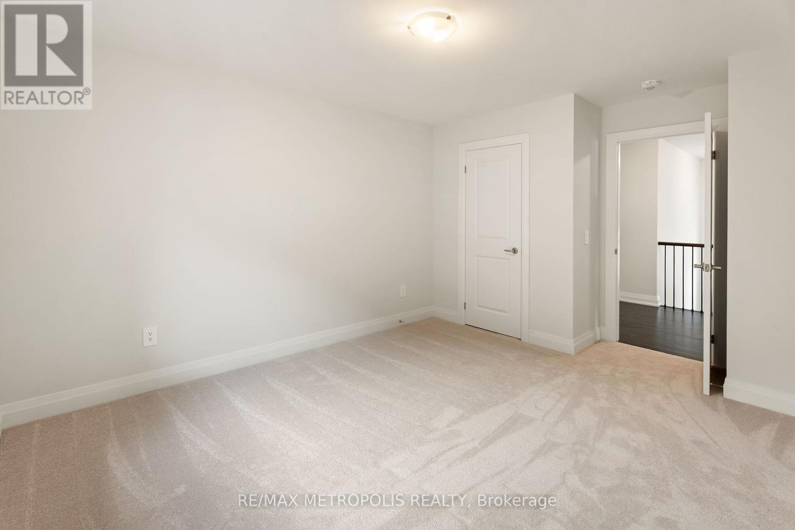110 Butler Boulevard, Kawartha Lakes (Lindsay), Ontario  K9V 6A9 - Photo 31 - X12274356