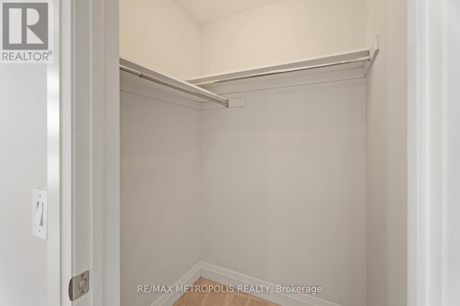 110 Butler Boulevard, Kawartha Lakes (Lindsay), Ontario  K9V 6A9 - Photo 39 - X12274356
