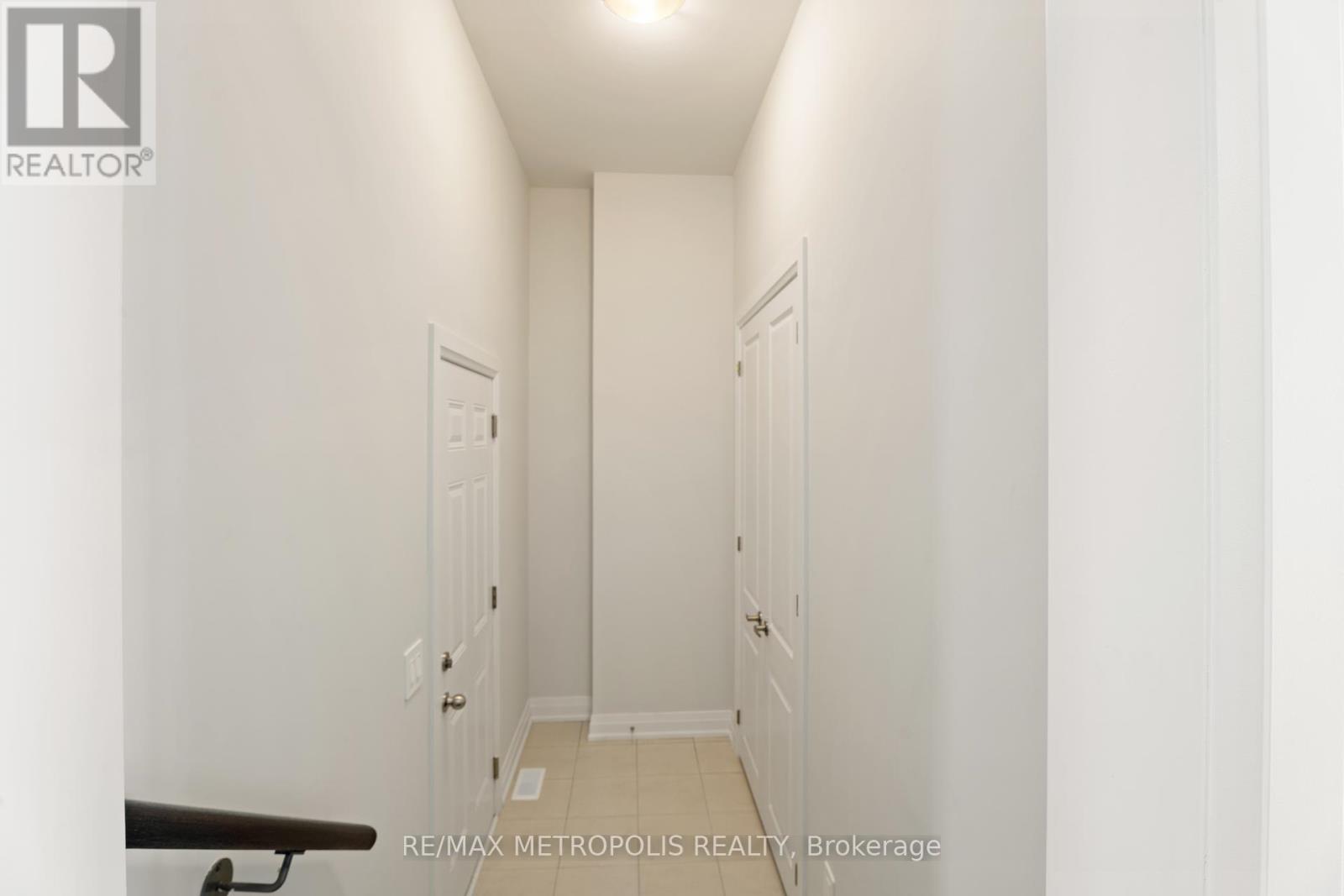 110 Butler Boulevard, Kawartha Lakes (Lindsay), Ontario  K9V 6A9 - Photo 7 - X12274356