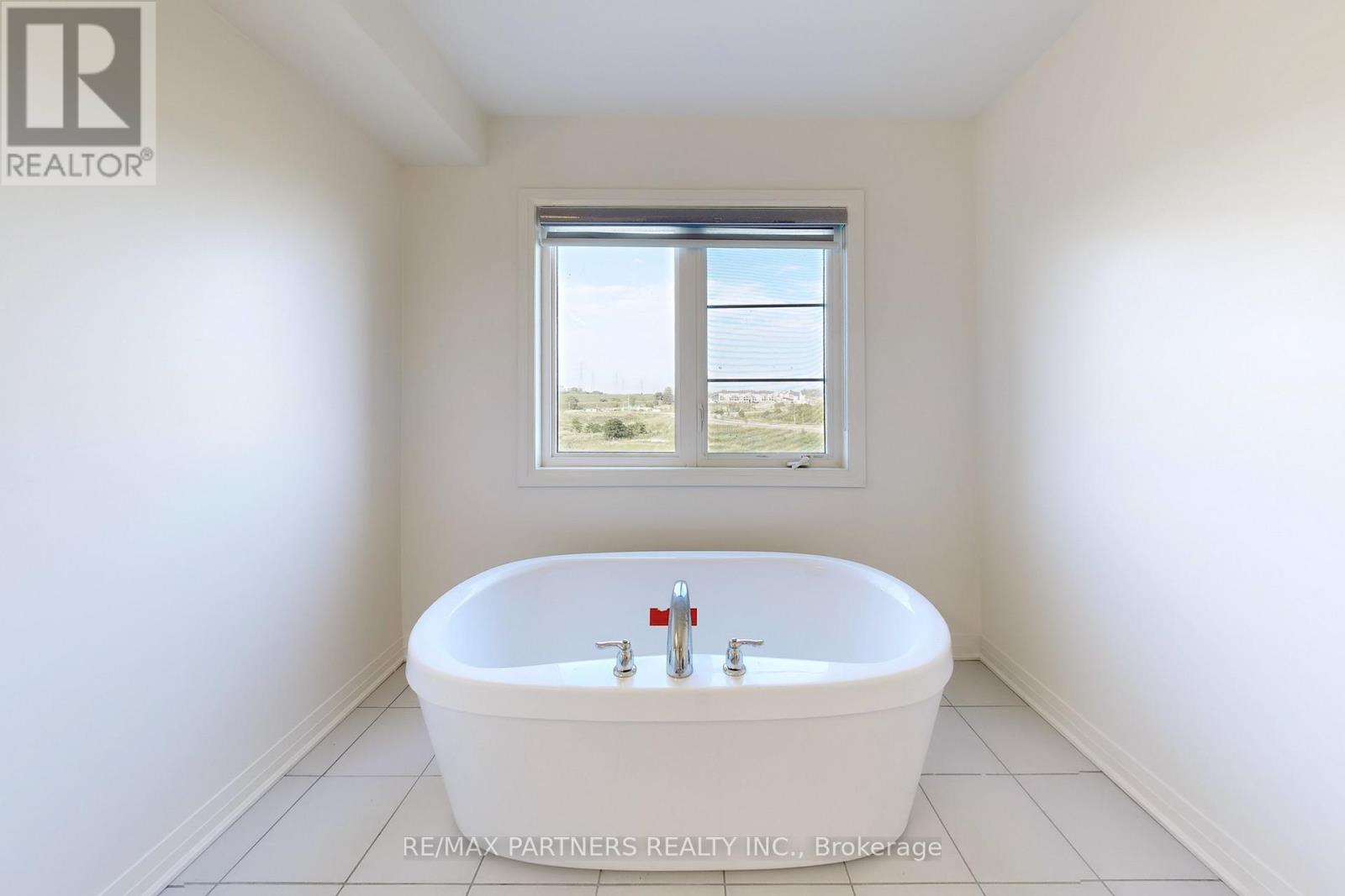 11 Yacht Drive, Clarington (Bowmanville), Ontario  L1B 4C1 - Photo 18 - E12274808