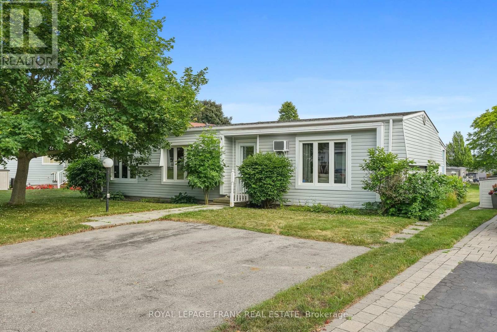185 Wilmot Trail, Clarington (Newcastle), Ontario  L1B 1B9 - Photo 3 - E12274904