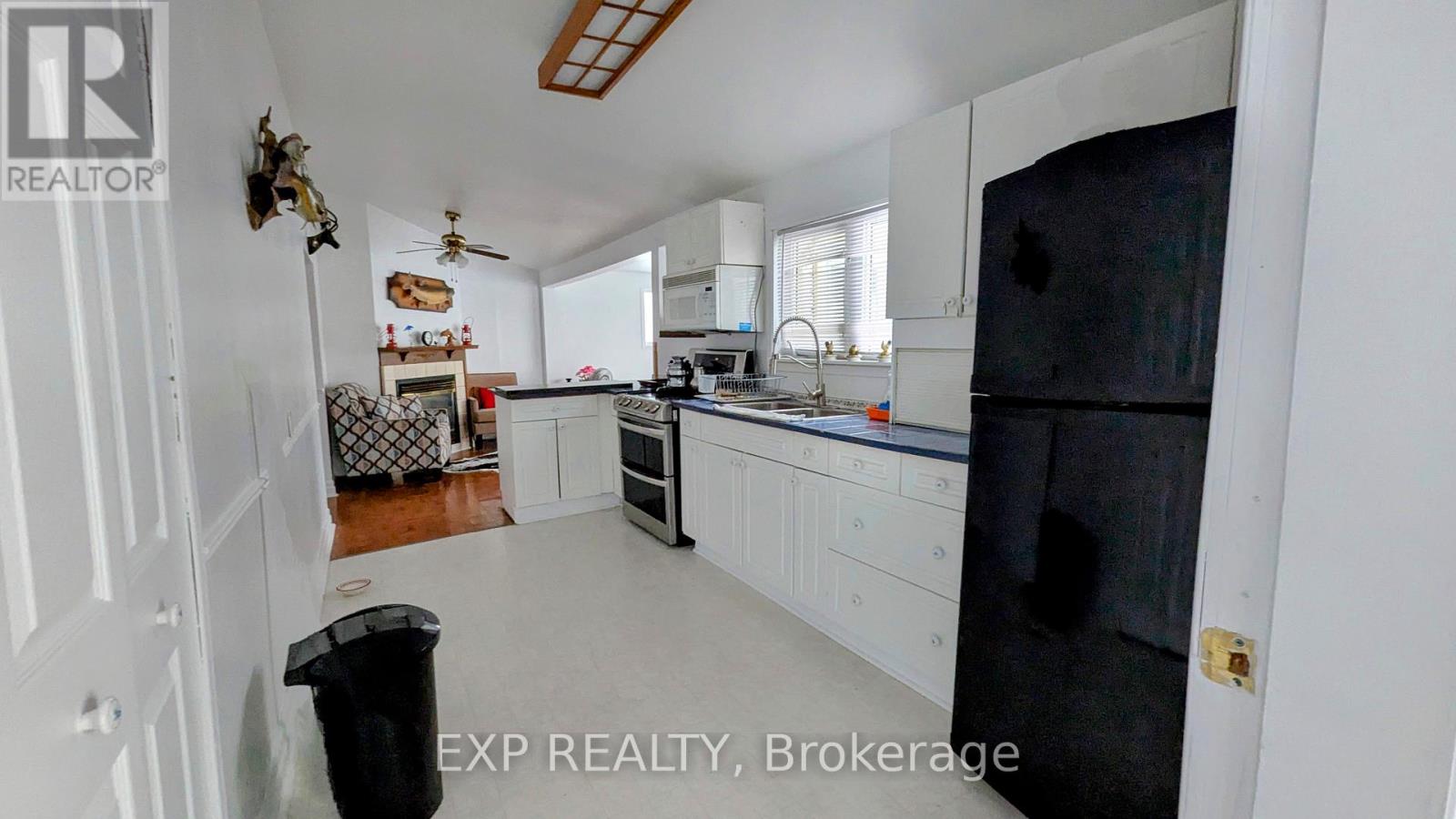 556 North Shore Drive W, Otonabee-South Monaghan, Ontario  K0L 1B0 - Photo 12 - X12275124