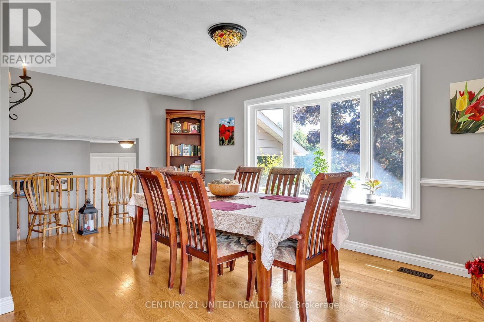 476 Franklin Drive, Selwyn, Ontario  K9J 6X4 - Photo 13 - X12275336