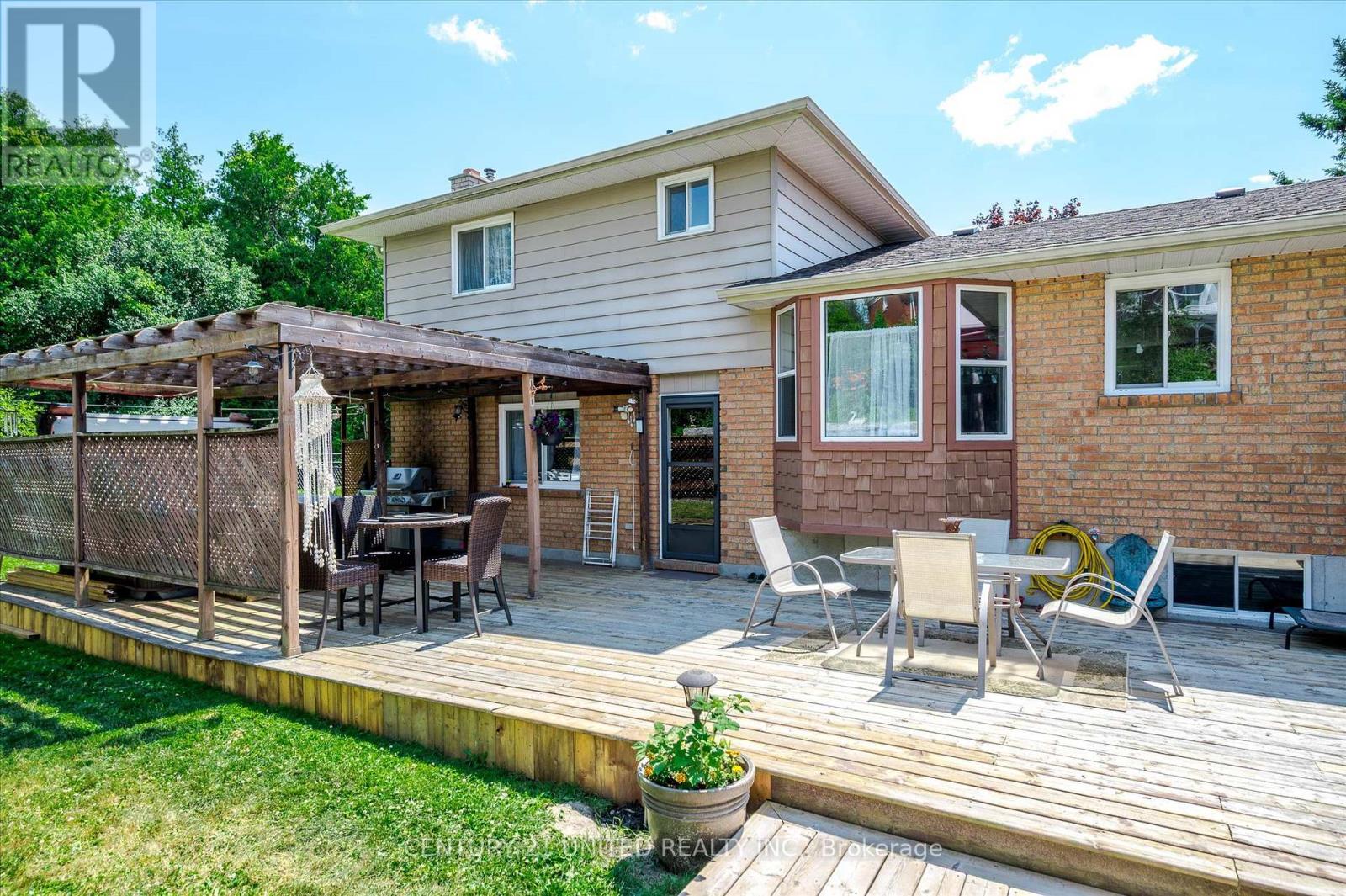 476 Franklin Drive, Selwyn, Ontario  K9J 6X4 - Photo 27 - X12275336