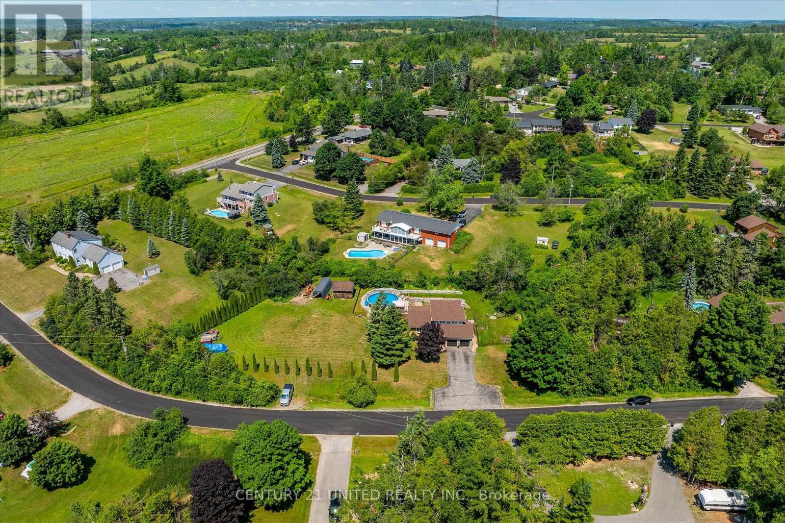 476 Franklin Drive, Selwyn, Ontario  K9J 6X4 - Photo 7 - X12275336