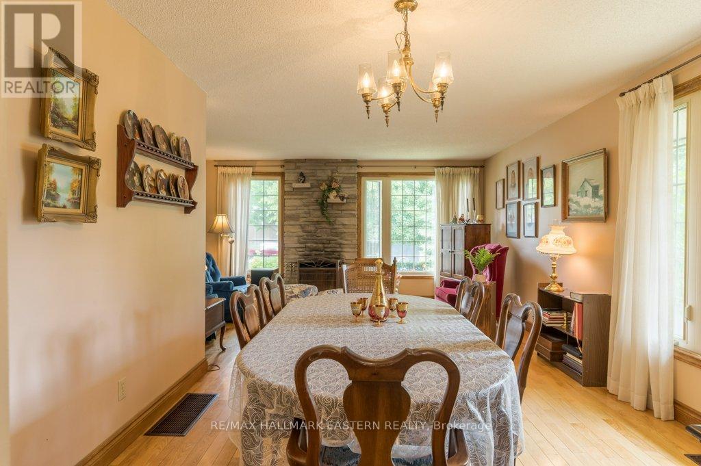 823 Wedgewood Court, Peterborough West (North), Ontario  K9J 7T8 - Photo 21 - X12275435