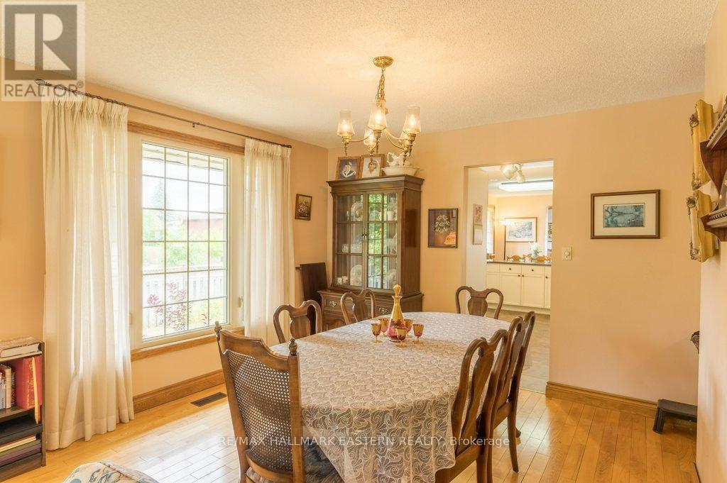823 Wedgewood Court, Peterborough West (North), Ontario  K9J 7T8 - Photo 22 - X12275435