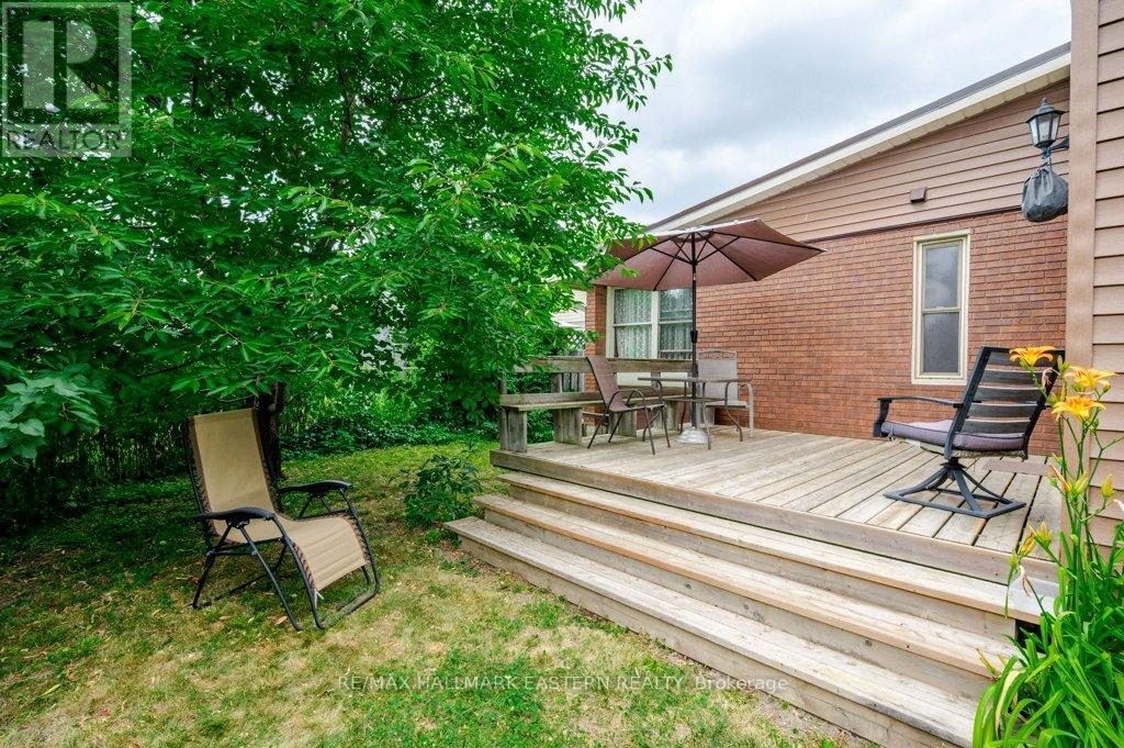 823 Wedgewood Court, Peterborough West (North), Ontario  K9J 7T8 - Photo 48 - X12275435