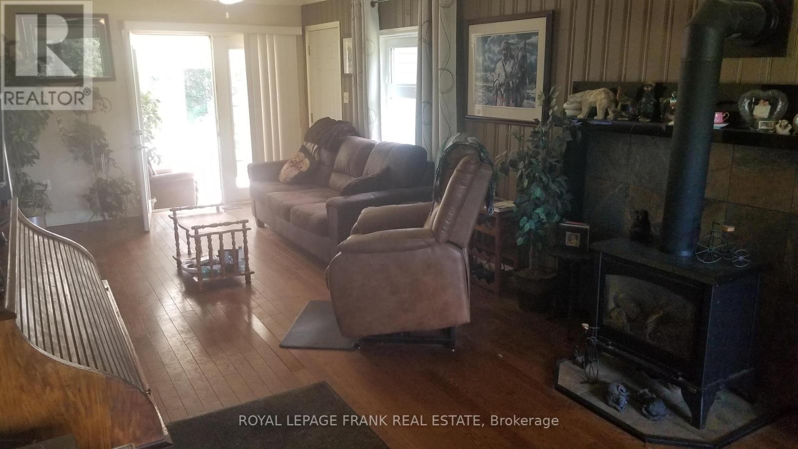 31 Boulter Lake Road, Hastings Highlands (Mcclure Ward), Ontario  K0L 2K0 - Photo 7 - X12275700