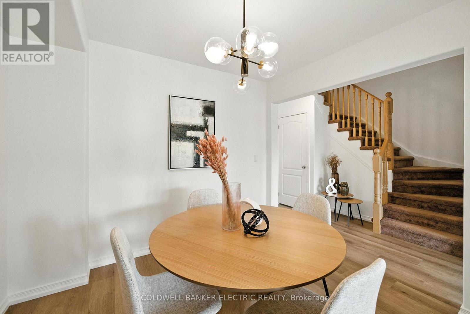 1651 Hetherington Drive, Peterborough North (University Heights), Ontario  K9L 0G6 - Photo 7 - X12275854