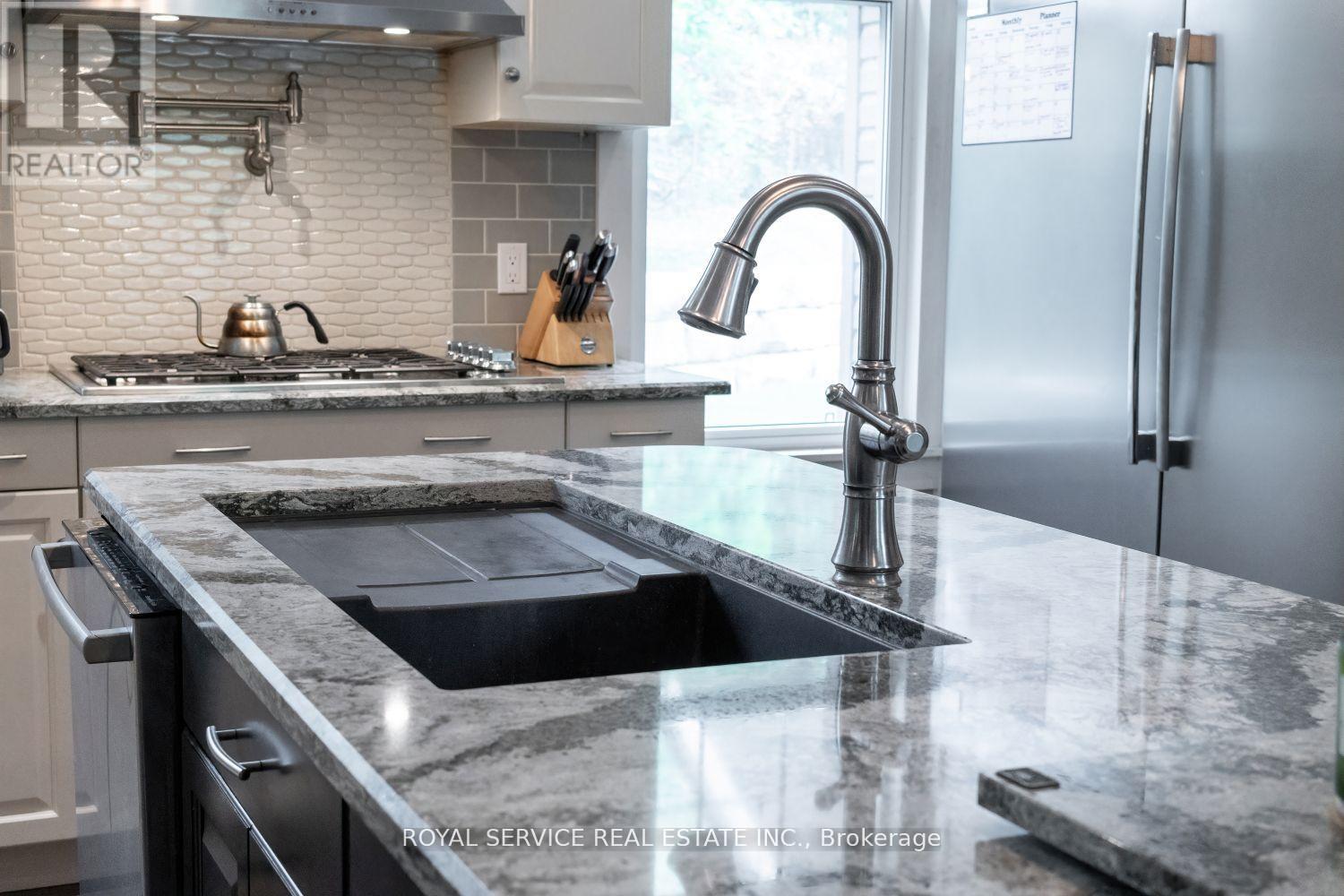 47 Kawartha Heights Boulevard, Peterborough West (Central), Ontario  K9J 1N5 - Photo 30 - X12276031