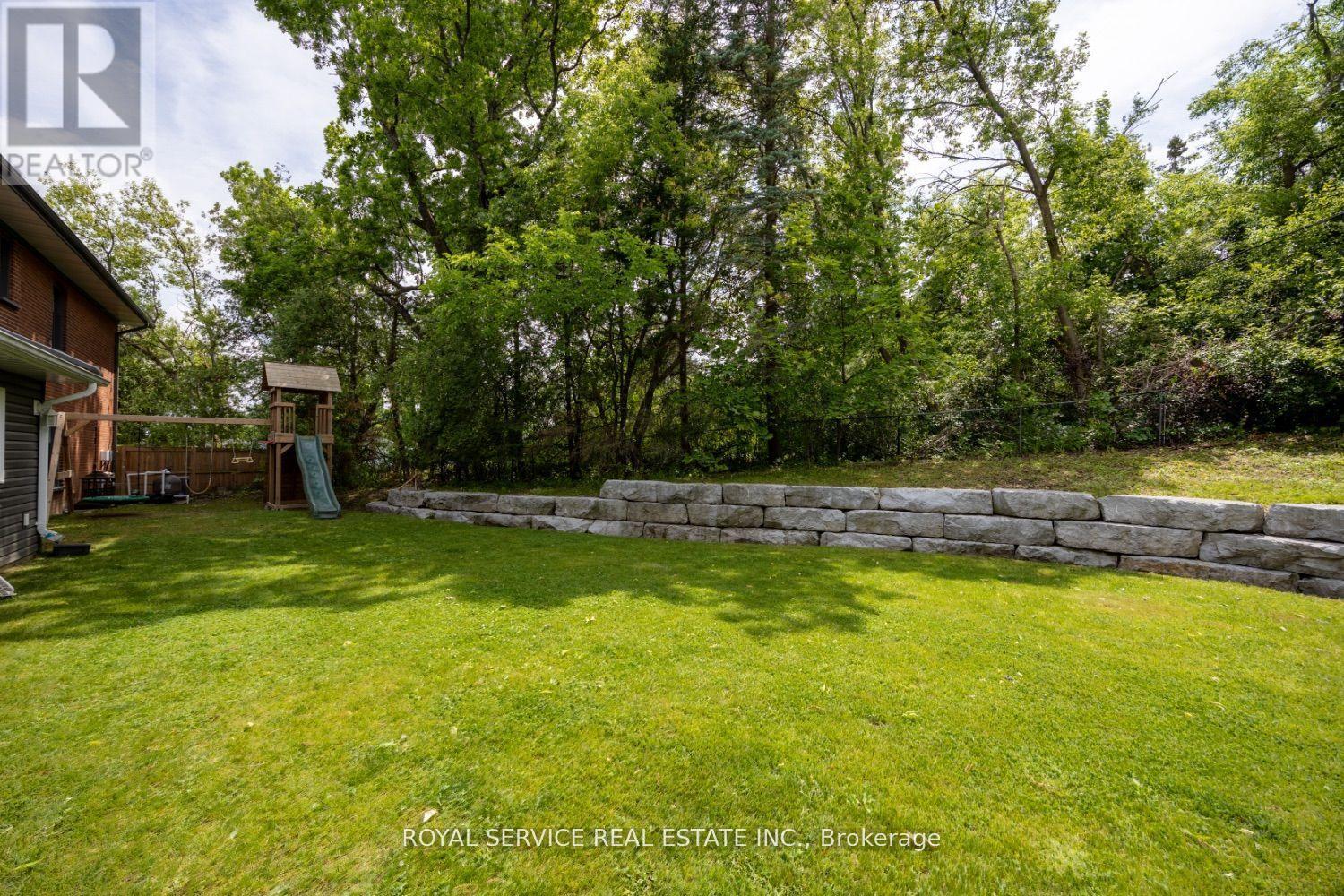 47 Kawartha Heights Boulevard, Peterborough West (Central), Ontario  K9J 1N5 - Photo 5 - X12276031