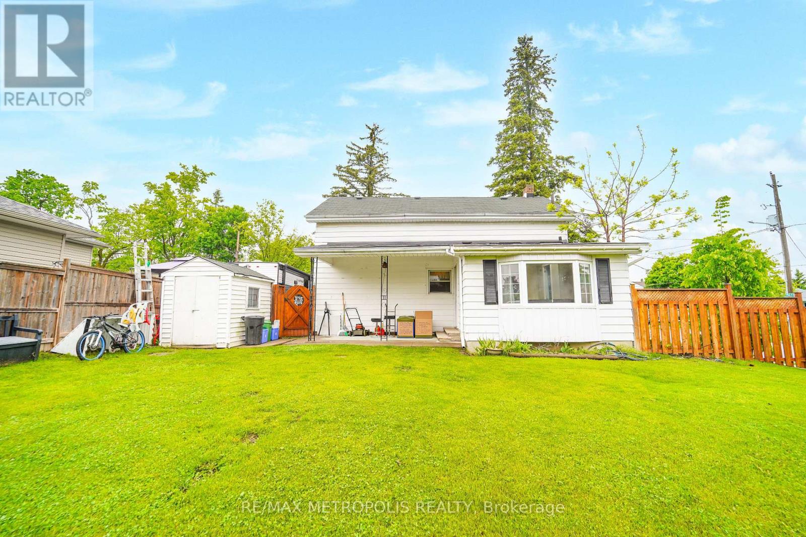 29 George Street E, Kawartha Lakes (Lindsay), Ontario  K9V 1W4 - Photo 4 - X12275859