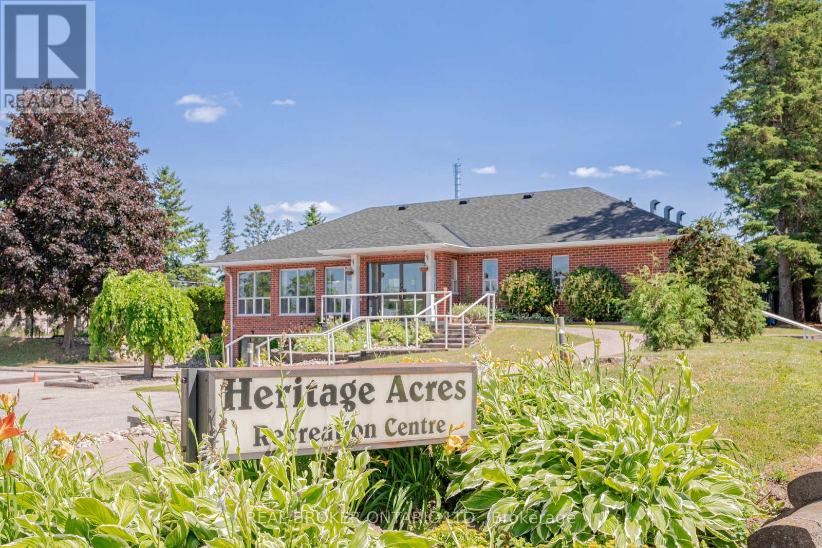 202 - 3 Heritage Way, Kawartha Lakes (Lindsay), Ontario  K9V 5Z1 - Photo 36 - X12276040