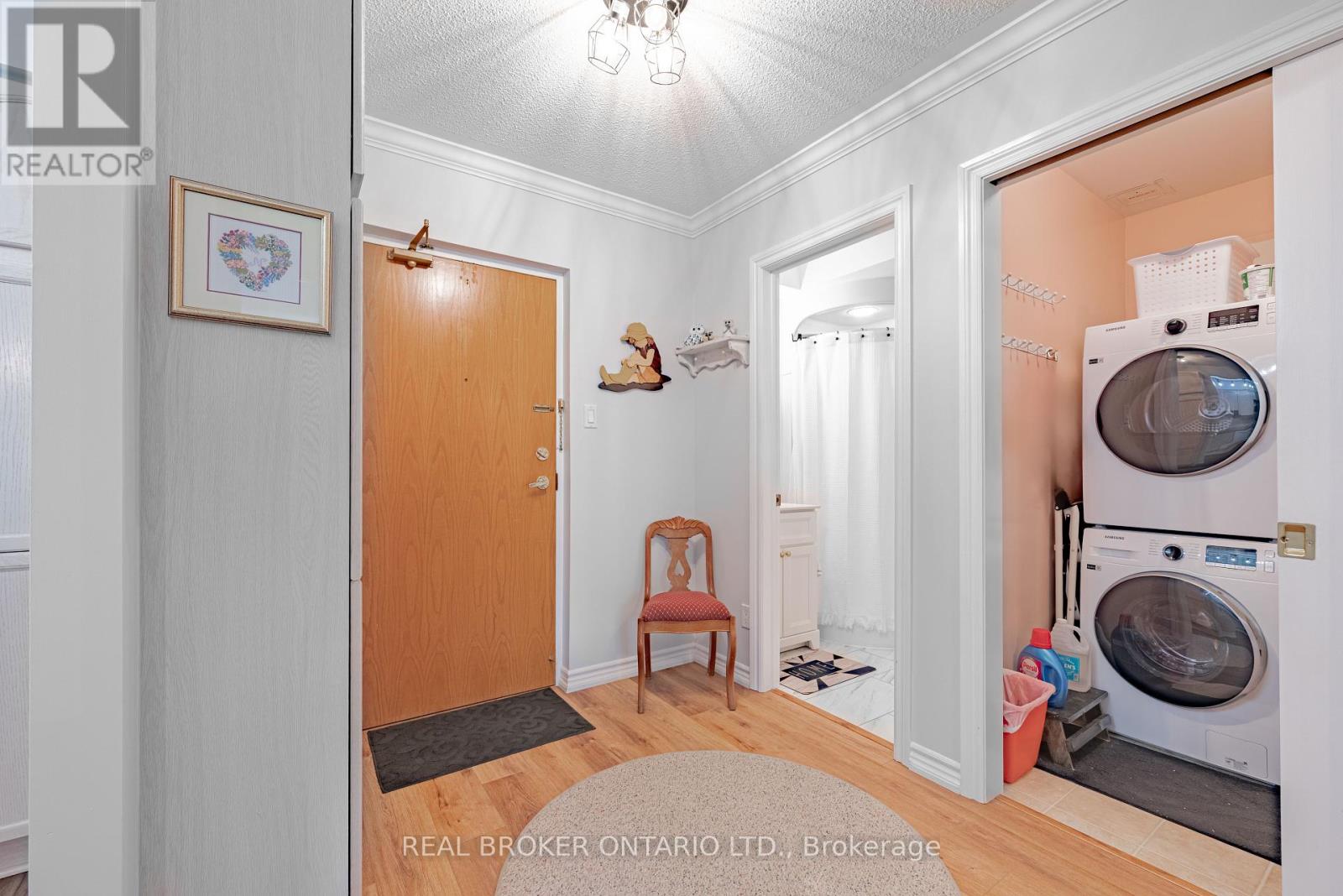 202 - 3 Heritage Way, Kawartha Lakes (Lindsay), Ontario  K9V 5Z1 - Photo 7 - X12276040