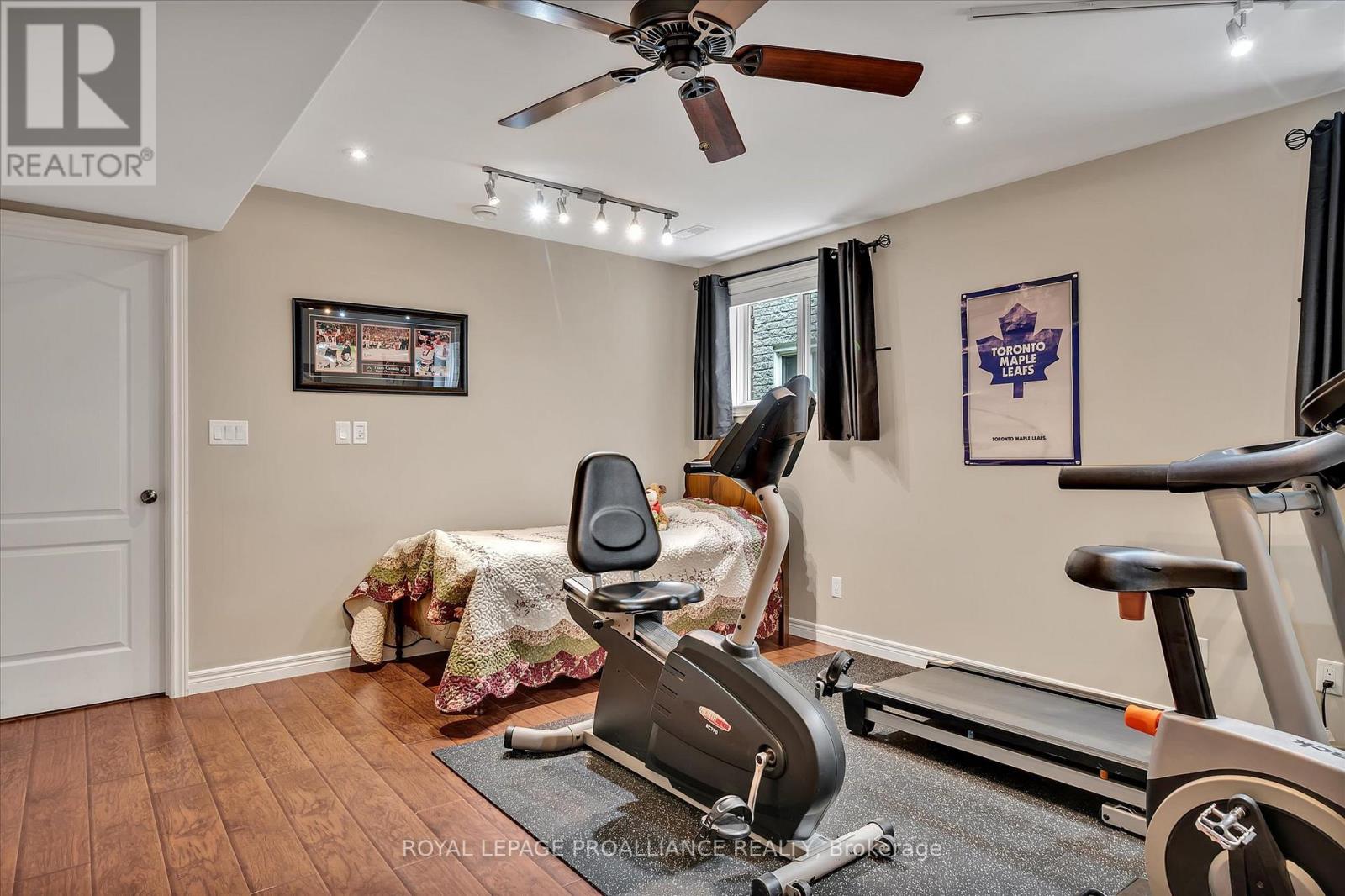 113 Chandler Crescent, Peterborough North (North), Ontario  K9J 0C3 - Photo 35 - X12276526
