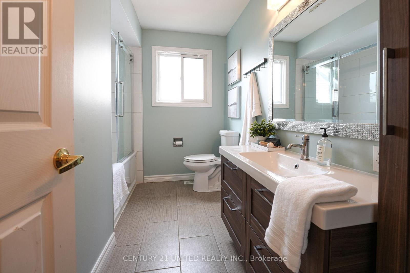 569 Westman Avenue, Peterborough West (South), Ontario  K9K 2H3 - Photo 22 - X12276541