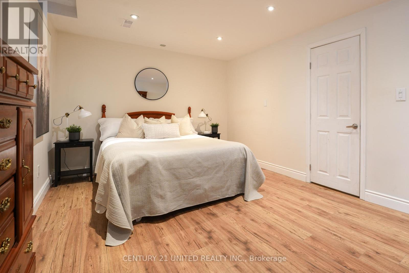 569 Westman Avenue, Peterborough West (South), Ontario  K9K 2H3 - Photo 30 - X12276541