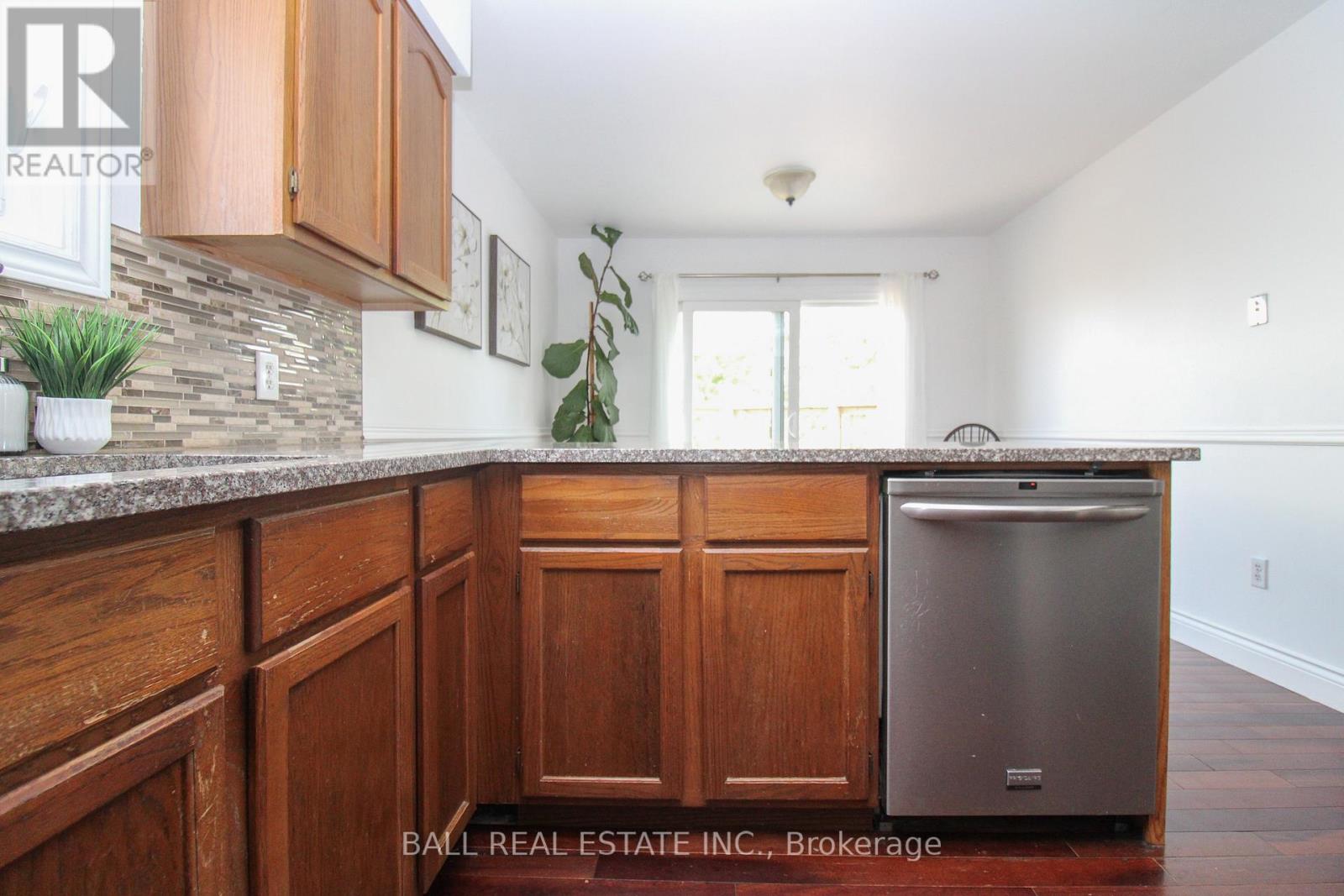 595 Westman Avenue, Peterborough West (South), Ontario  K9K 2H3 - Photo 13 - X12276566
