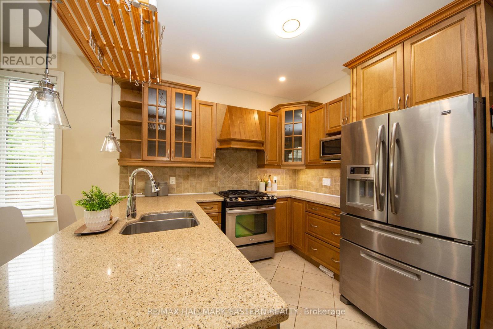 1568 Ireland Drive, Peterborough West (North), Ontario  K9K 2T2 - Photo 7 - X12276669