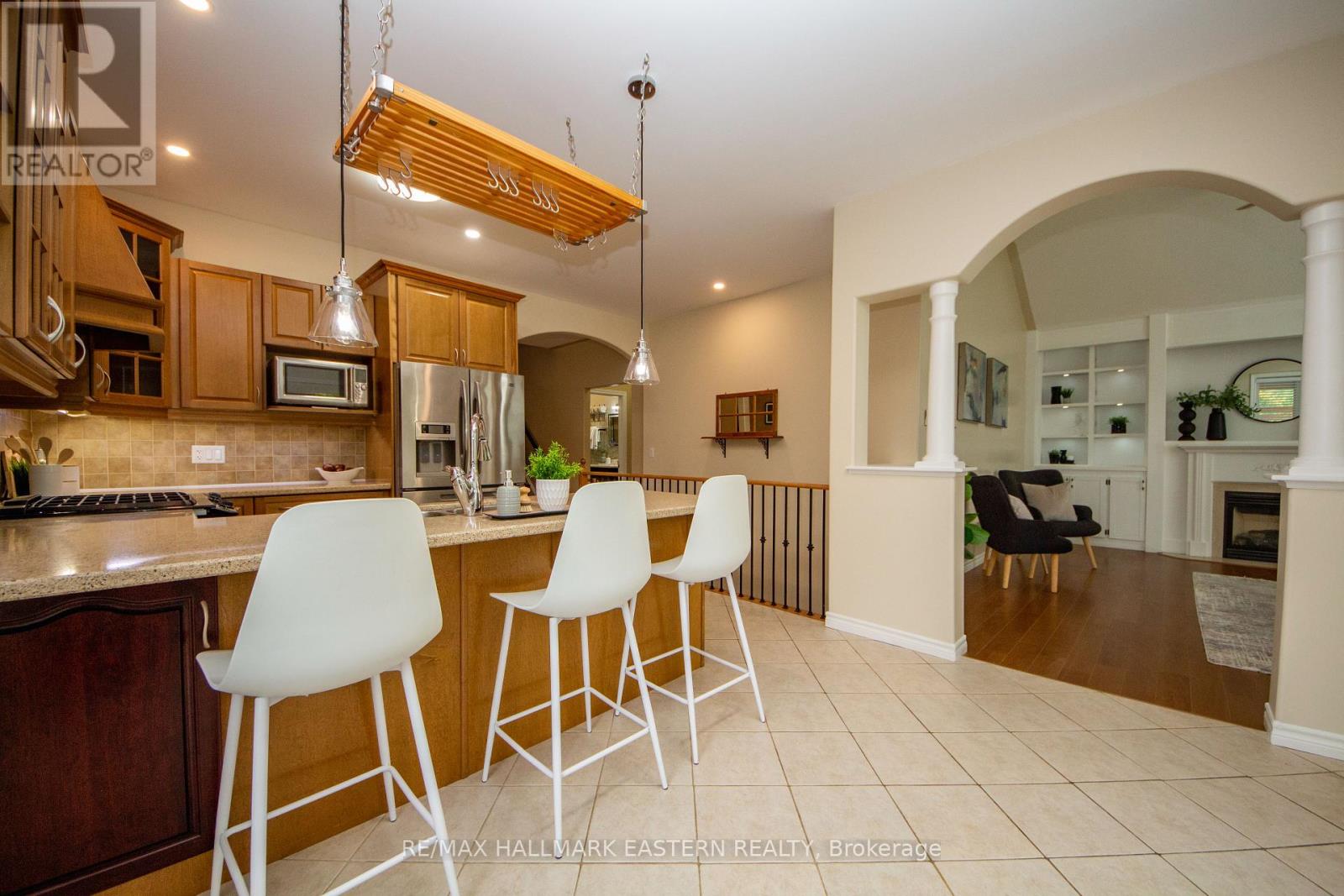 1568 Ireland Drive, Peterborough West (North), Ontario  K9K 2T2 - Photo 8 - X12276669