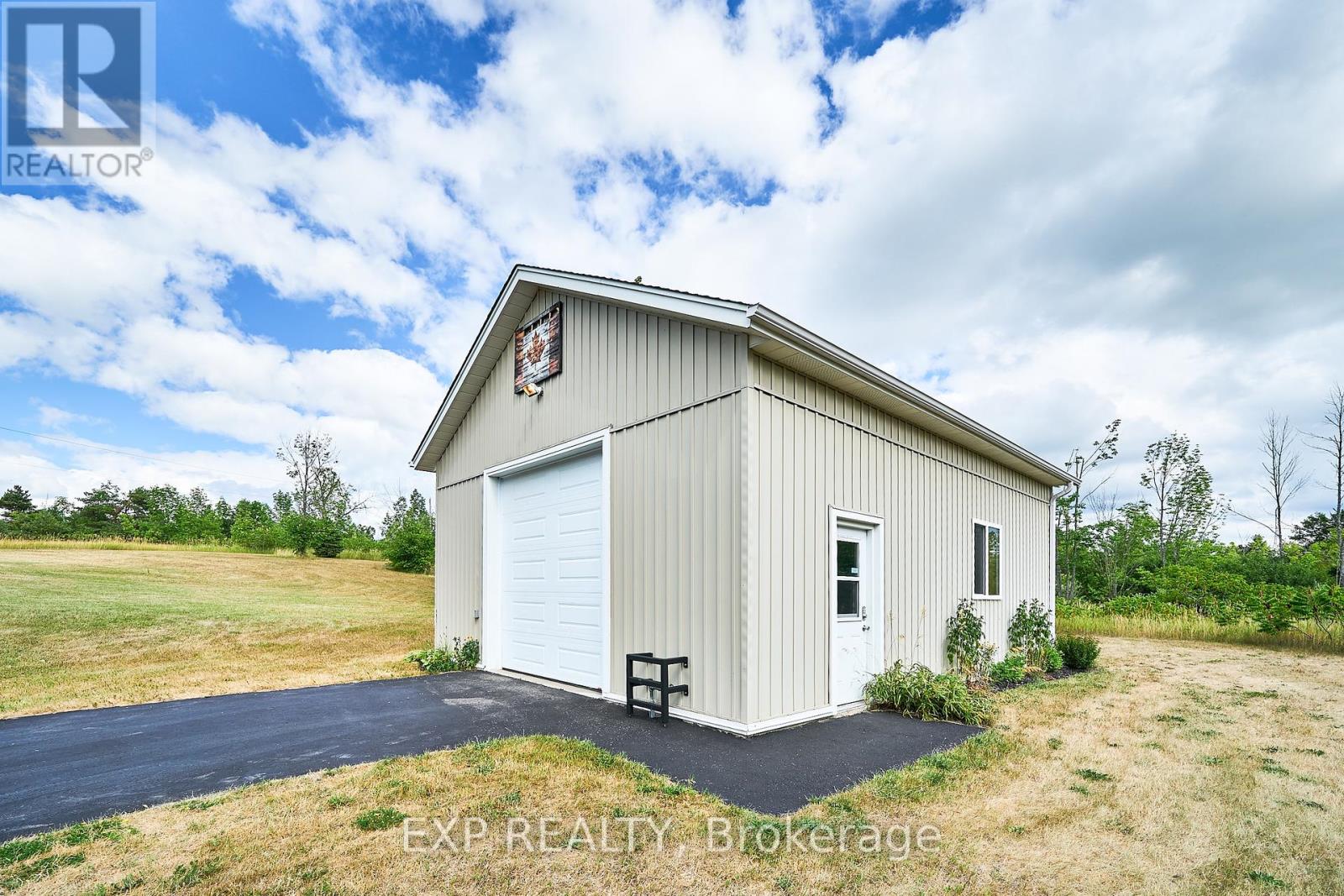 2317 Hillview Drive, Cavan Monaghan (Cavan Twp), Ontario  L0A 1A0 - Photo 14 - X12276769