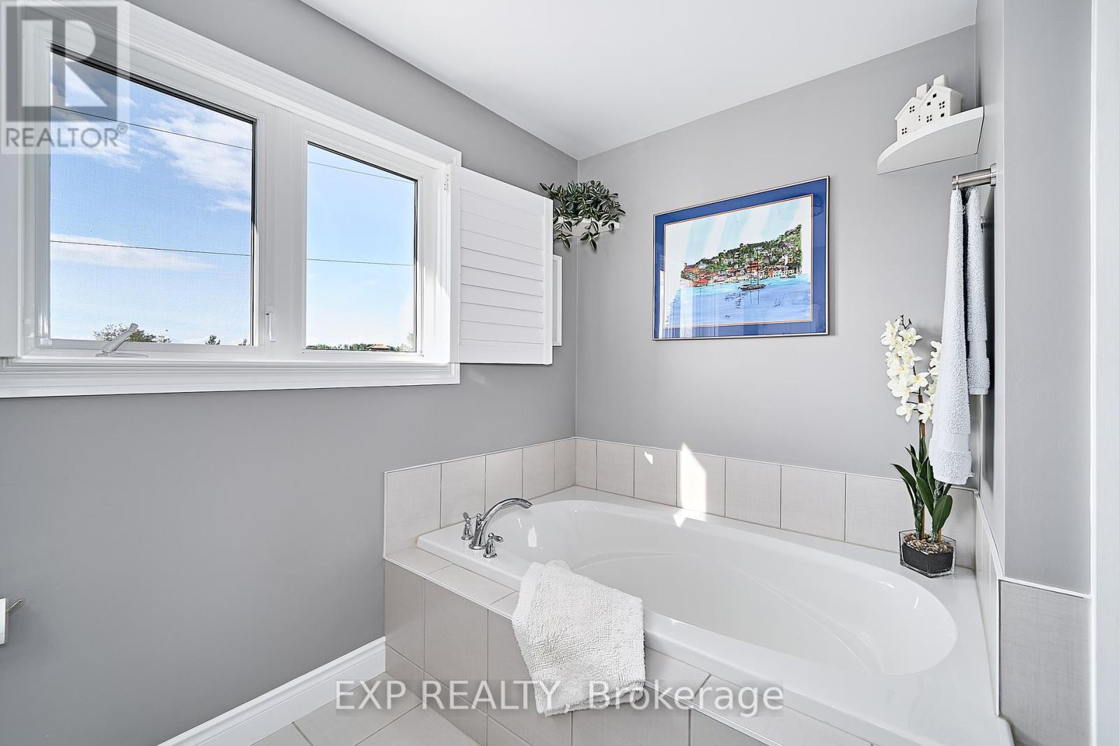 2317 Hillview Drive, Cavan Monaghan (Cavan Twp), Ontario  L0A 1A0 - Photo 35 - X12276769
