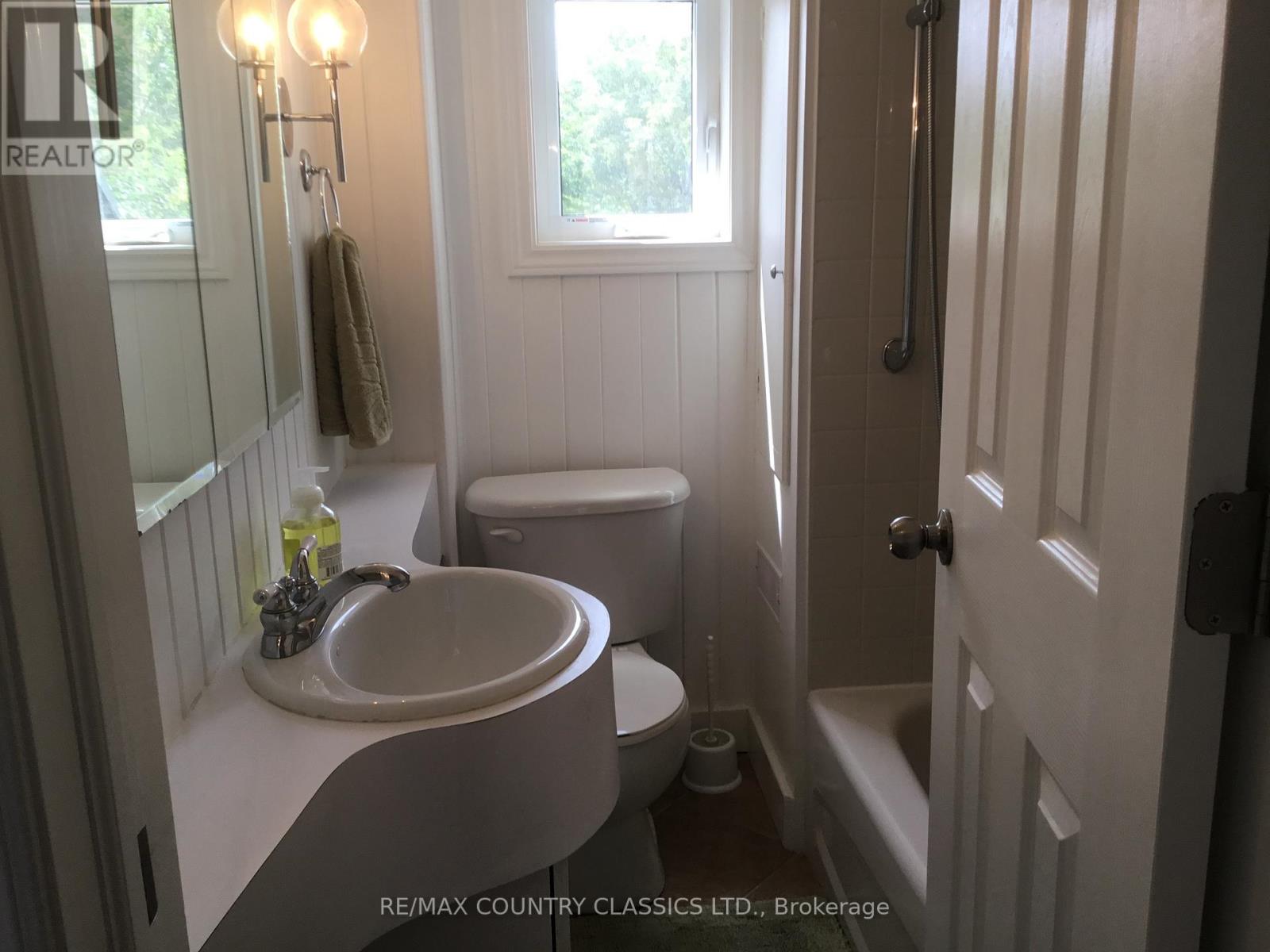 12 Hastings Street S, Bancroft (Bancroft Ward), Ontario  K0L 1C0 - Photo 22 - X12276910