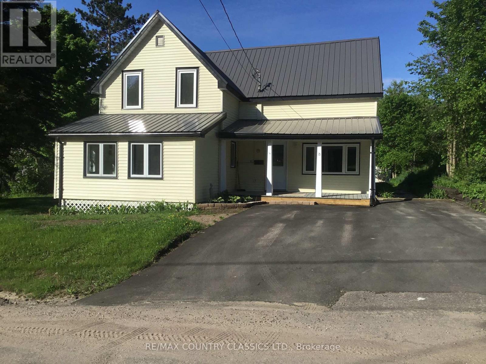12 Hastings Street S, Bancroft (Bancroft Ward), Ontario  K0L 1C0 - Photo 6 - X12276910
