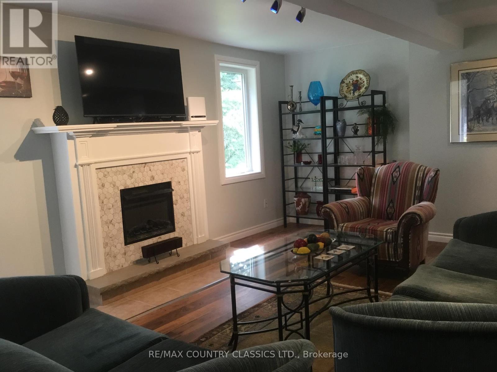 12 Hastings Street S, Bancroft (Bancroft Ward), Ontario  K0L 1C0 - Photo 9 - X12276910