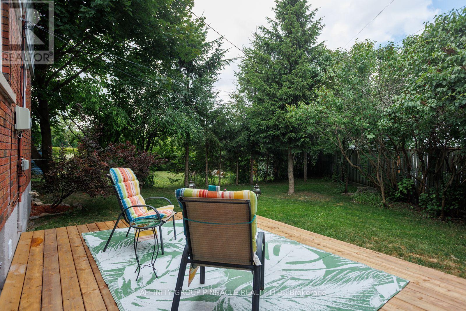 22 Sunset Court, Kawartha Lakes (Lindsay), Ontario  K9V 2S1 - Photo 42 - X12276934