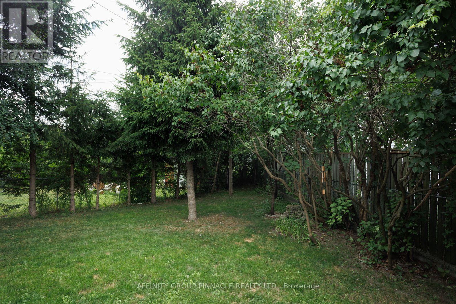 22 Sunset Court, Kawartha Lakes (Lindsay), Ontario  K9V 2S1 - Photo 43 - X12276934