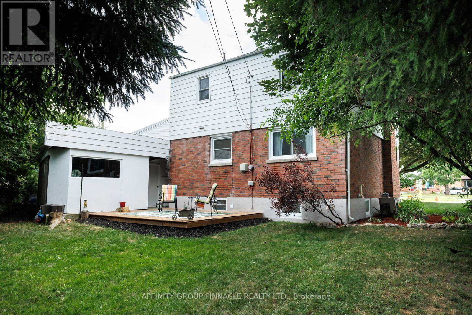 22 Sunset Court, Kawartha Lakes (Lindsay), Ontario  K9V 2S1 - Photo 44 - X12276934