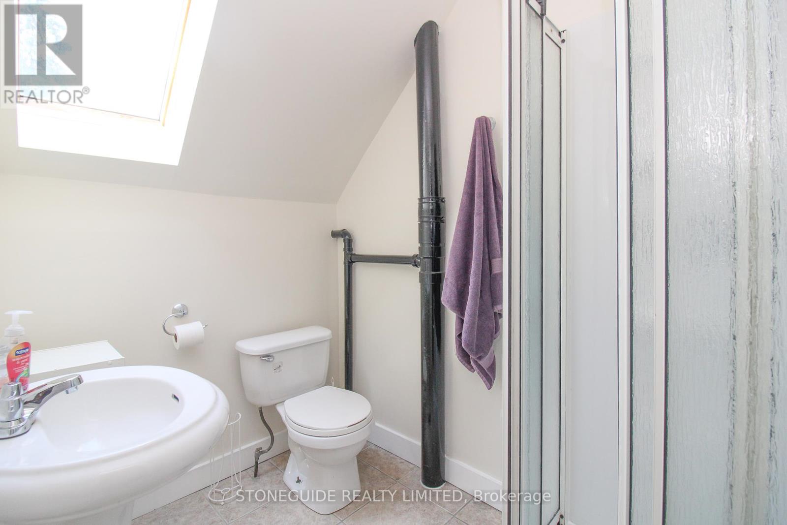 651 Aylmer Street, Peterborough Central (North), Ontario  K9H 3X3 - Photo 18 - X12277022