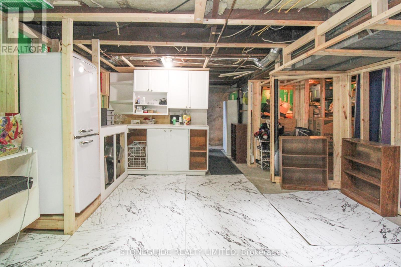 651 Aylmer Street, Peterborough Central (North), Ontario  K9H 3X3 - Photo 20 - X12277022