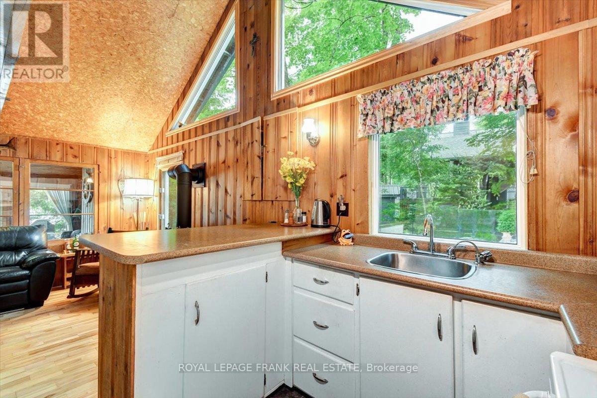 48 Bay View Lane, Tudor And Cashel (Tudor Ward), Ontario  K0L 1W0 - Photo 13 - X12277304