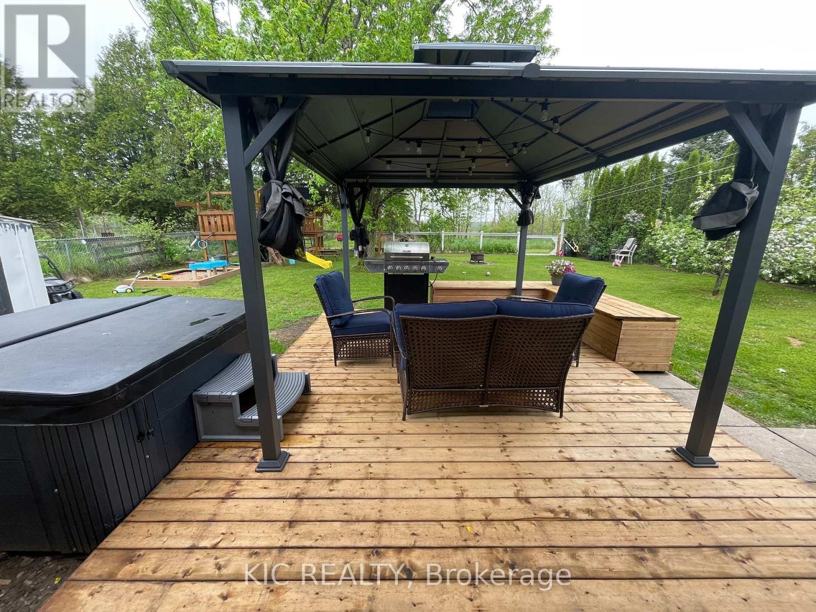 11 Mclean Avenue, Havelock-Belmont-Methuen (Havelock), Ontario  K0L 1Z0 - Photo 9 - X12277435