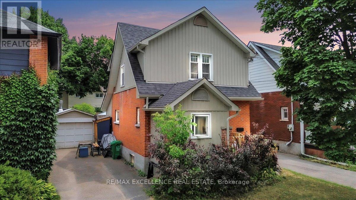 626 Downie Street, Peterborough Central (North), Ontario  K9H 4K3 - Photo 1 - X12277352