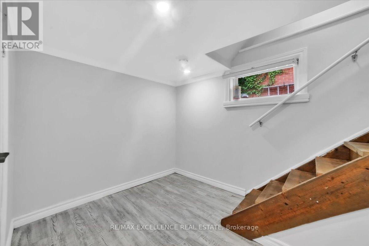 626 Downie Street, Peterborough Central (North), Ontario  K9H 4K3 - Photo 23 - X12277352