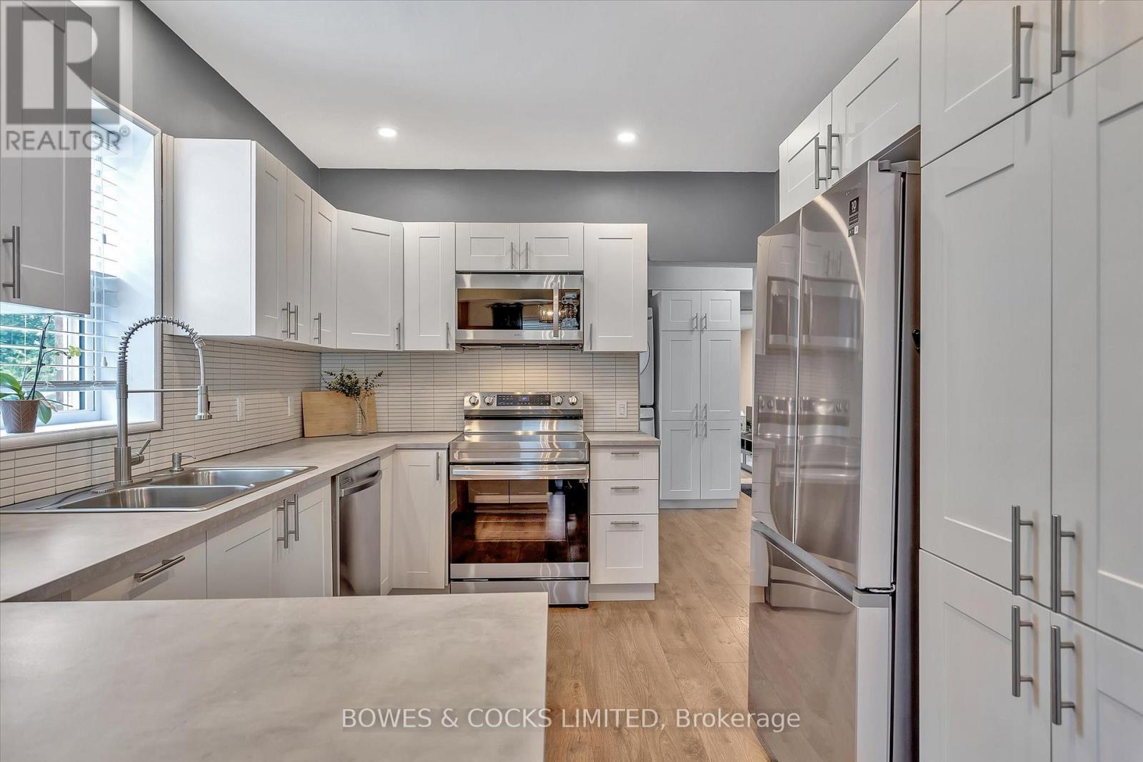 121 Durham Street W, Kawartha Lakes (Lindsay), Ontario  K9V 2R3 - Photo 10 - X12277530