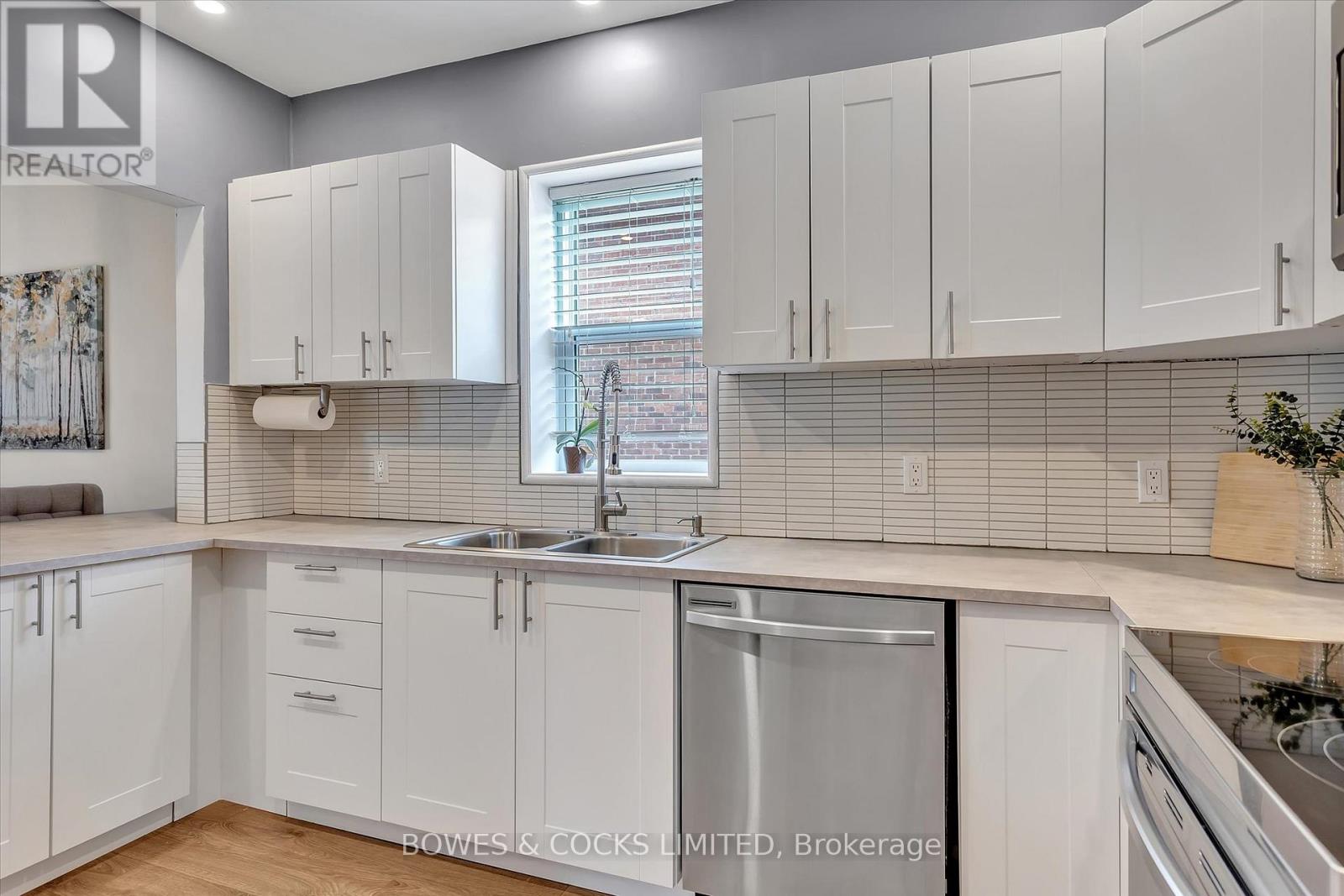 121 Durham Street W, Kawartha Lakes (Lindsay), Ontario  K9V 2R3 - Photo 11 - X12277530