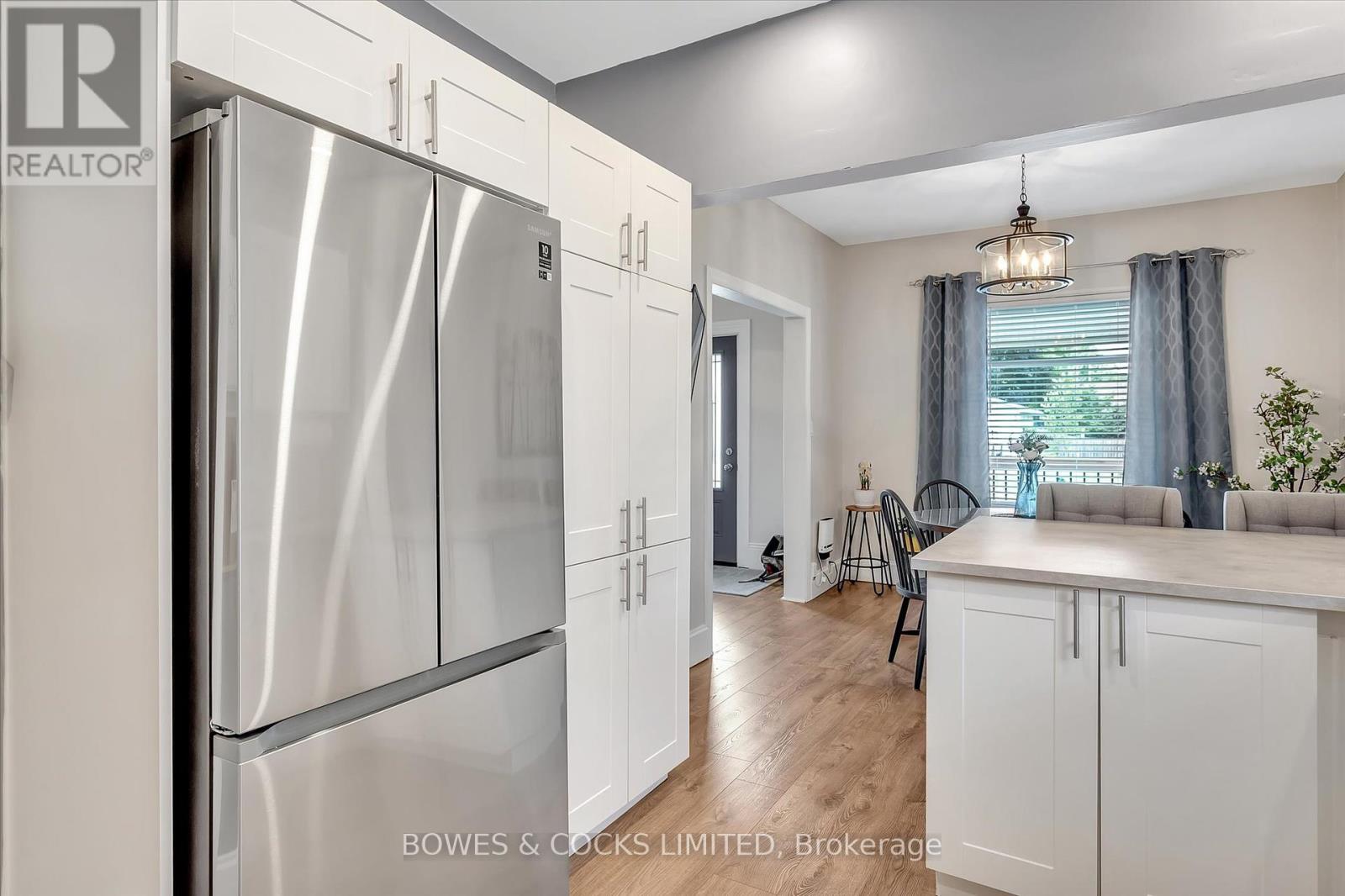 121 Durham Street W, Kawartha Lakes (Lindsay), Ontario  K9V 2R3 - Photo 12 - X12277530