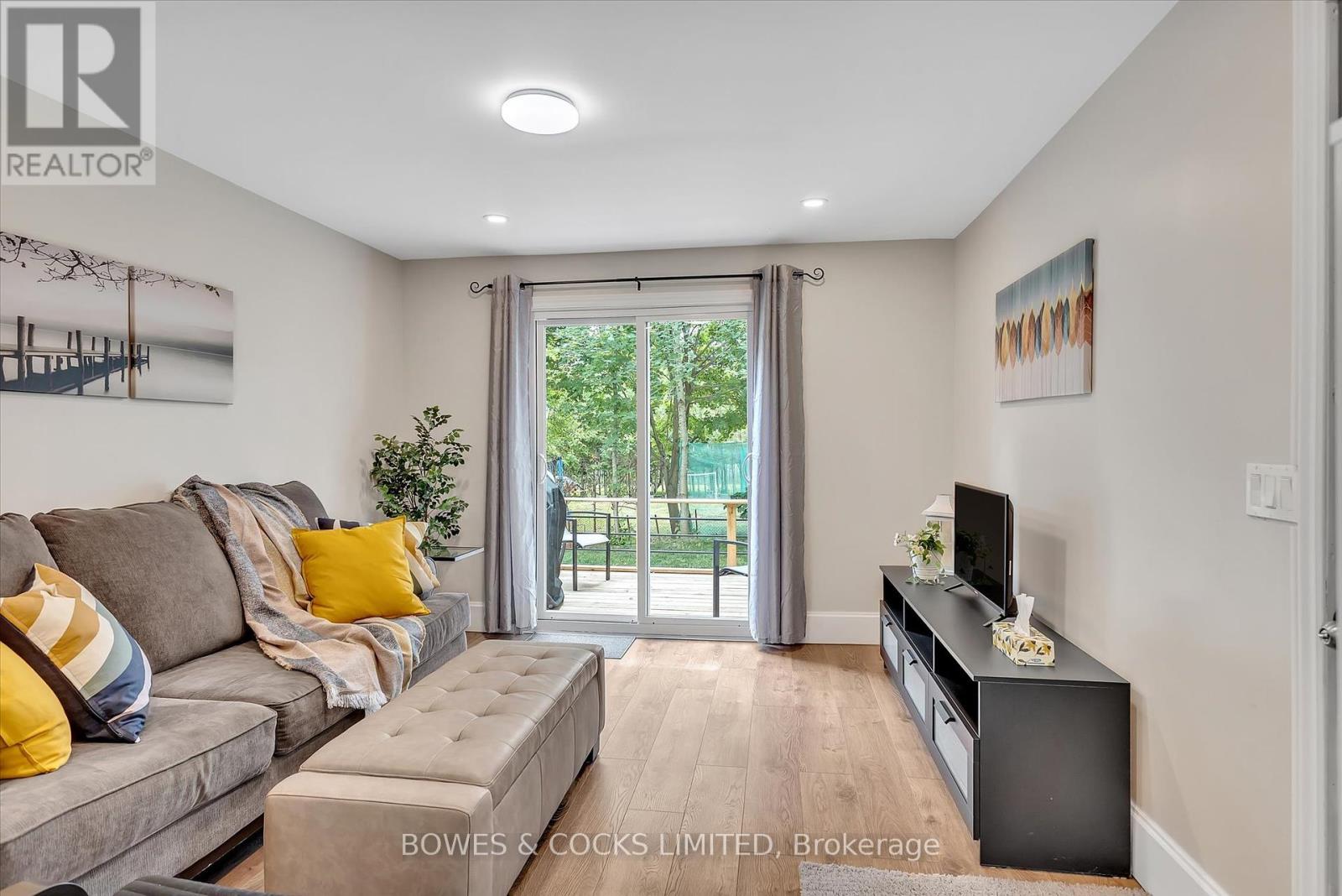121 Durham Street W, Kawartha Lakes (Lindsay), Ontario  K9V 2R3 - Photo 17 - X12277530