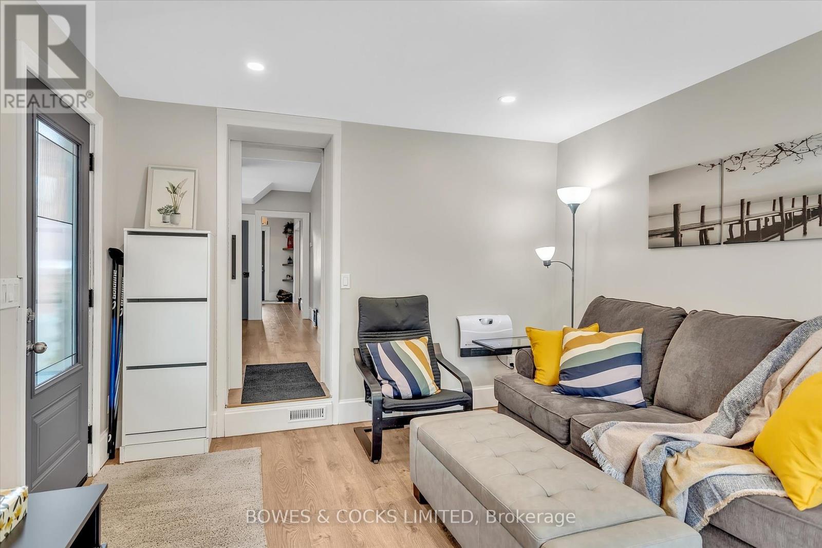 121 Durham Street W, Kawartha Lakes (Lindsay), Ontario  K9V 2R3 - Photo 18 - X12277530